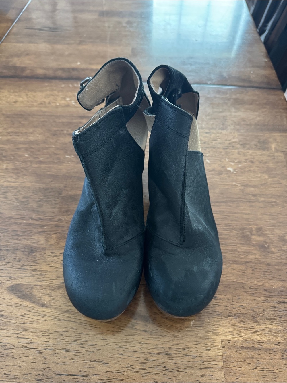 Free People leather clogs